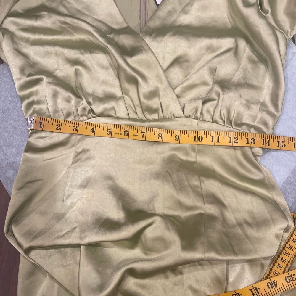 Elliatt Kai Long Sleeve Maxi Dress in Avocado,.Size S - Picture 15 of 16